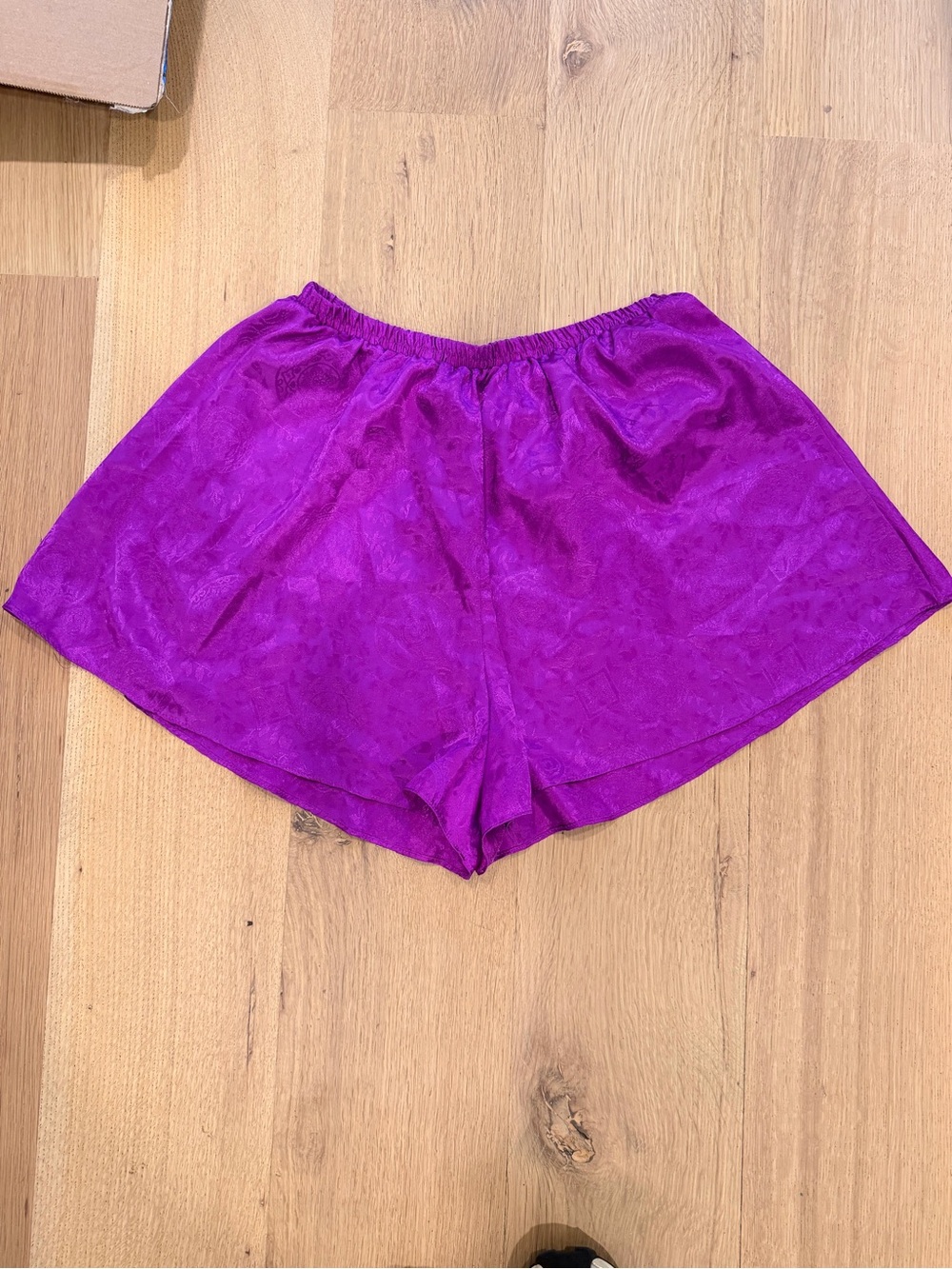 Vintage Victoria’s Secret Purple Satin Jacquard Lounge Sleep Shorts Size M